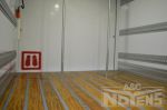 901916 inrichting van laadbak hardhouten vloer met stalen omegaprofielen